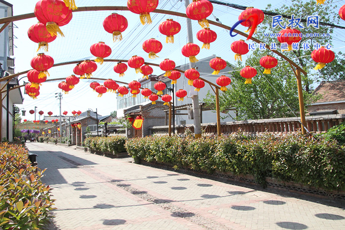 花園鄉(xiāng)趙洪坡村：美食盛宴引客來(lái)