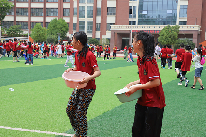 “悠悠艾香溢佳節(jié) 綿綿粽情潤(rùn)端午”——民權(quán)求實(shí)學(xué)校端午節(jié)主題教育活動(dòng)