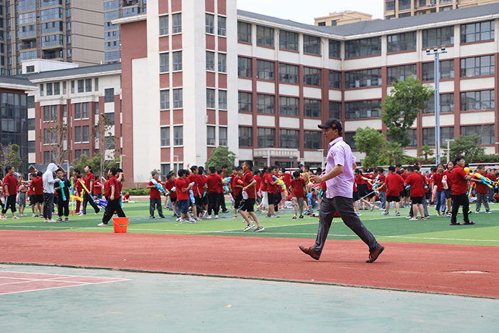 “悠悠艾香溢佳節(jié) 綿綿粽情潤(rùn)端午”——民權(quán)求實(shí)學(xué)校端午節(jié)主題教育活動(dòng)