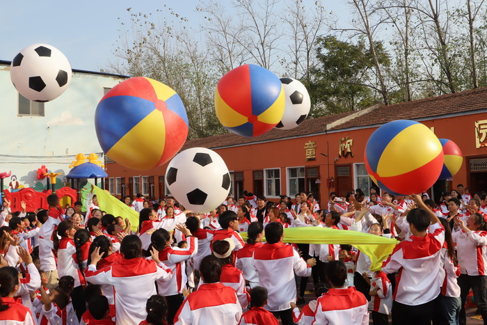  全民奧運會，等你來挑戰(zhàn)！野崗鎮(zhèn)童欣幼兒園舉行親子運動會