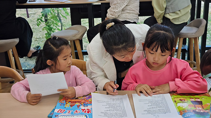 民權縣圖書館舉辦第十四期“美文同誦”朗誦技巧公益講座