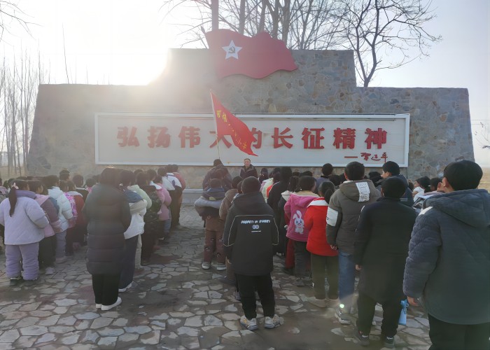 雙塔鎮(zhèn)牛牧崗小學(xué)開展“參觀紅色教育基地 弘揚(yáng)愛國(guó)主義精神”主題教育活動(dòng)