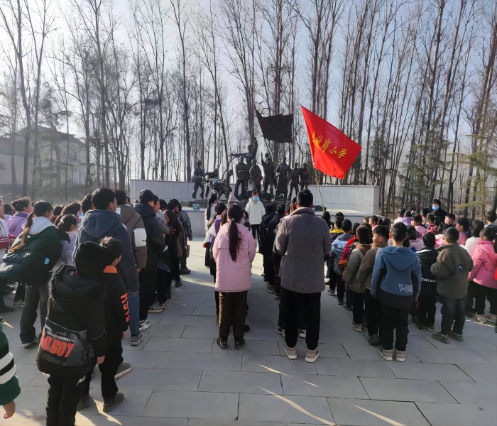 雙塔鎮(zhèn)牛牧崗小學(xué)開展“參觀紅色教育基地 弘揚(yáng)愛國(guó)主義精神”主題教育活動(dòng)