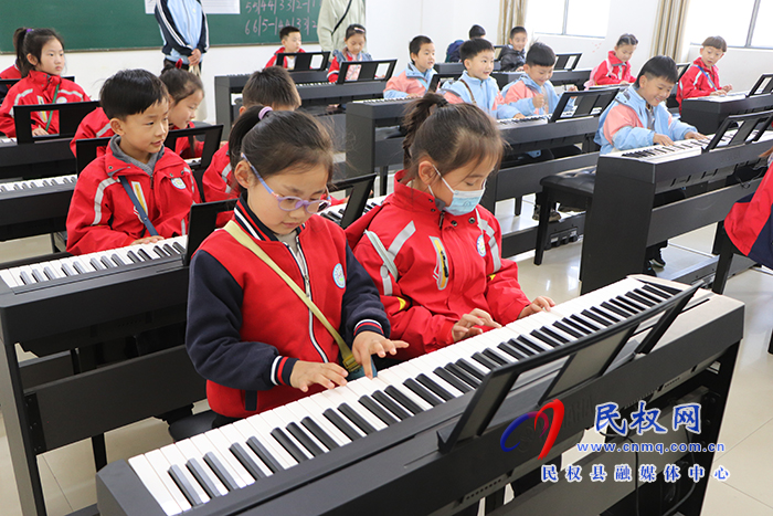 開展幼小銜接 開啟幼兒成長之旅 ——民權(quán)縣第一實驗幼兒園攜手民權(quán)縣求實學(xué)校開展幼小銜接活動